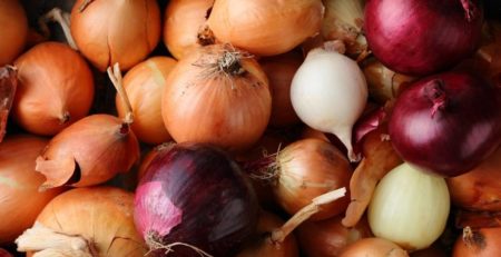 Red, white, and yellow onions